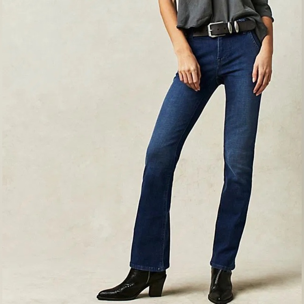 Free People We The Free Varsity Blues Sim Boot Flare Mid Rise Jeans Size 31